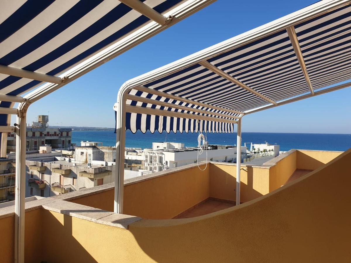 Appartement Attico In Riva Al Mare